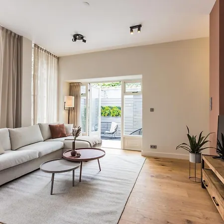 Apartment Excellent Listing 'shiraz' The Hague