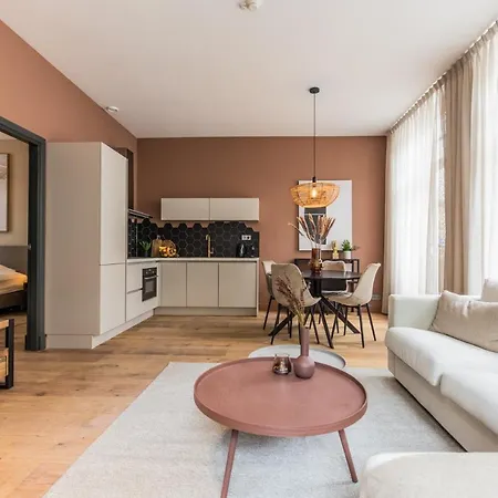 Excellent Listing 'shiraz' Apartment